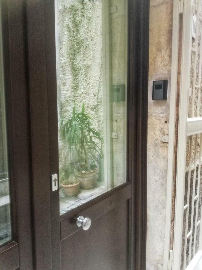 Essentia Rooms- Ortigia Holidays Syracuse Екстер'єр фото