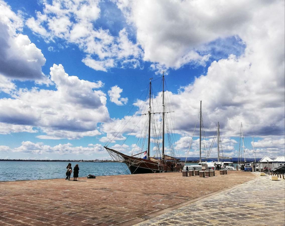Essentia Rooms- Ortigia Holidays Syracuse Екстер'єр фото